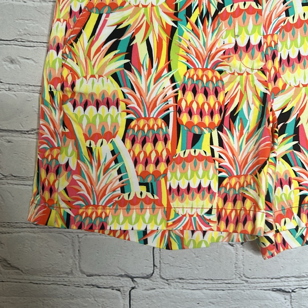 Crown & Ivy Yellow Green Pineapple Print Shorts Size Medium - Picture 4 of 14